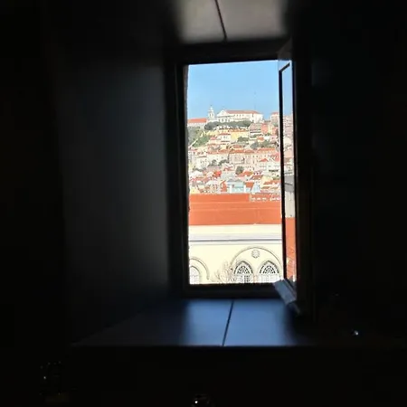 Privativo Com Varanda E Vista O Rio